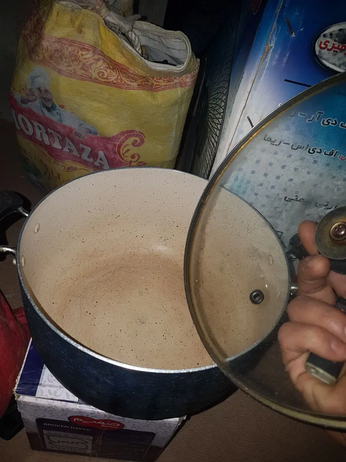 قابلمه تفلون داخل گرانیت سر پرکس|ظروف پختوپز|کازرون, |دیوار