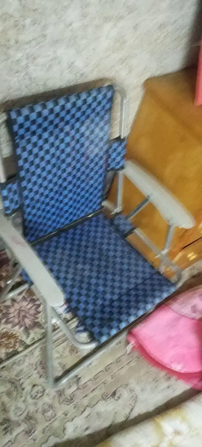 2عدد صندلی|صندلی و نیمکت|گرگان, |دیوار