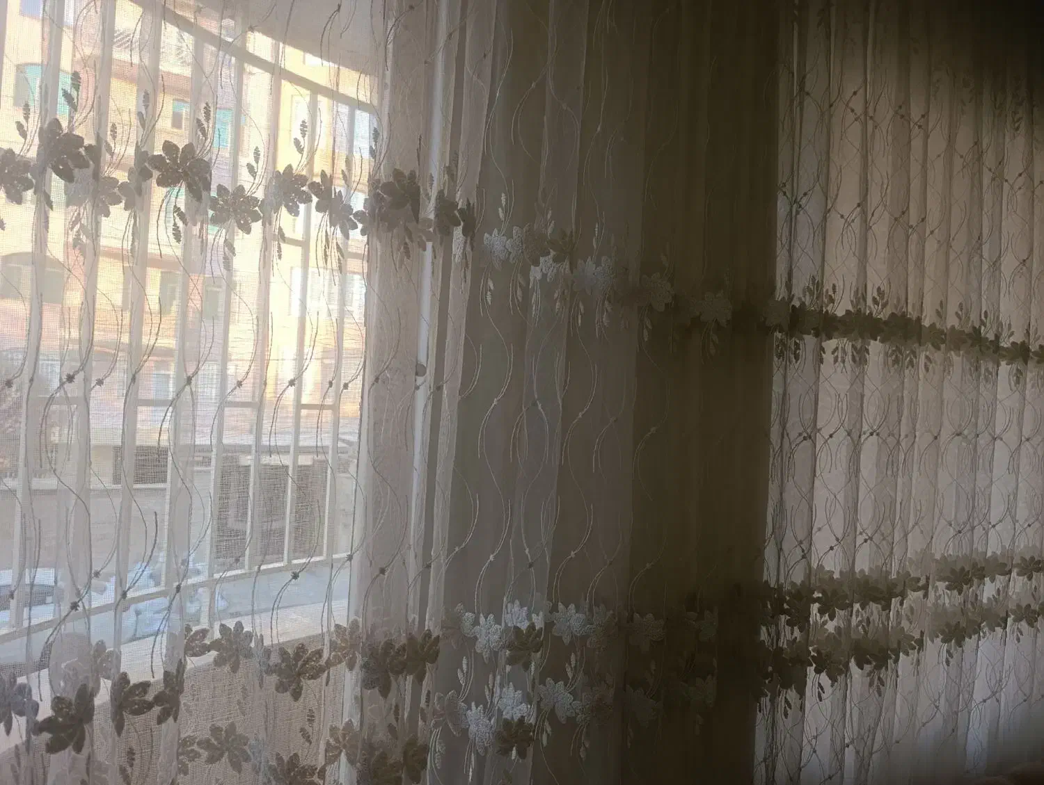 پرده حریر خامه دوزی|پرده، رانر، رومیزی|کرج, مهرویلا شمالی|دیوار