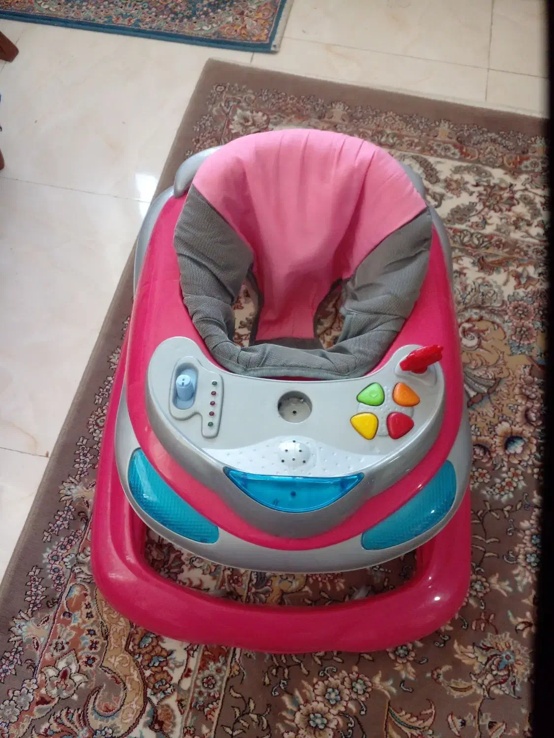 وسایل نوزاد و کودک|کالسکه و لوازم جانبی|بندر کنگان, |دیوار