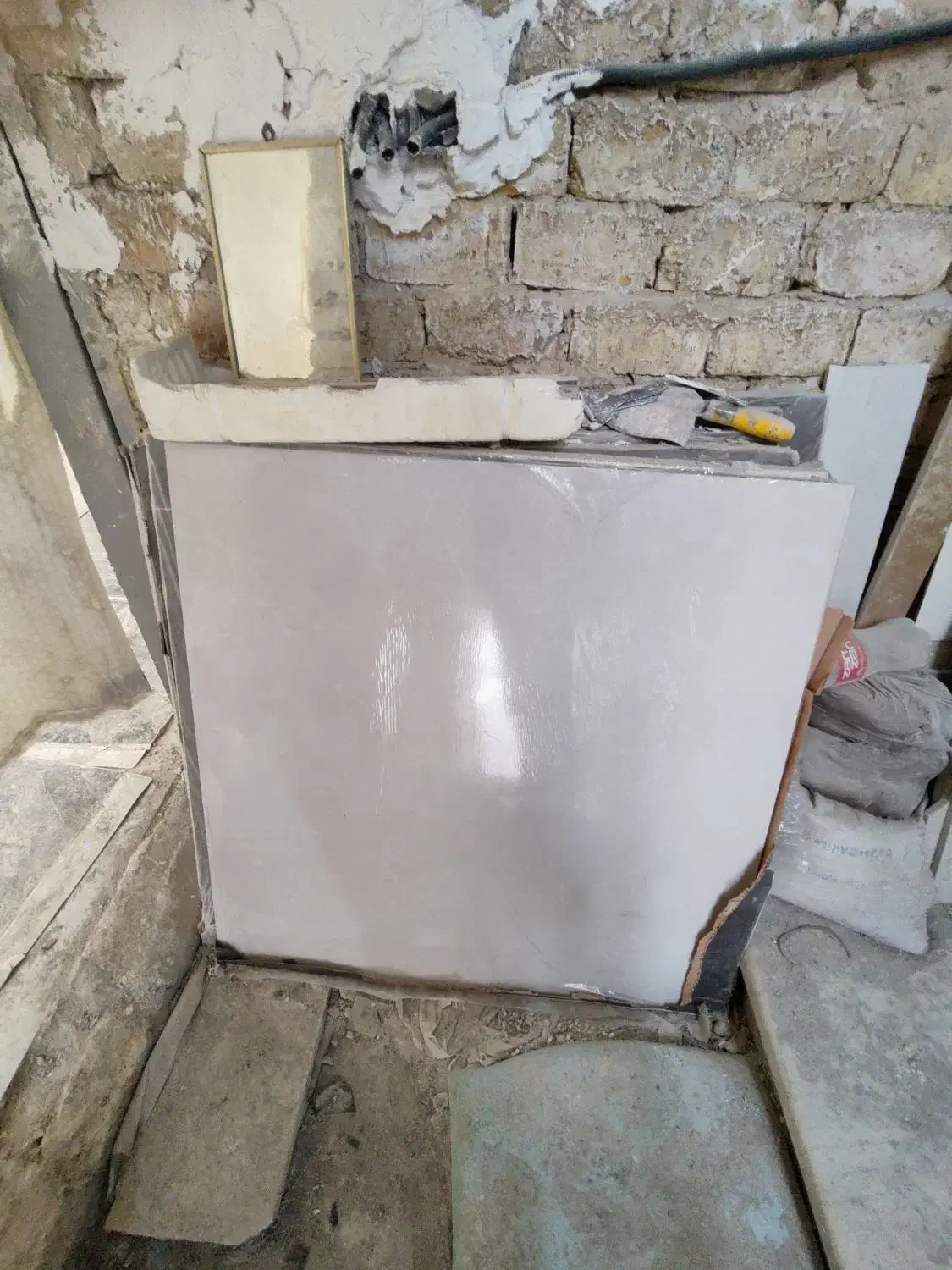 سرامیک ۱ در ۱|مصالح و تجهیزات ساختمان|قم, هنرستان|دیوار