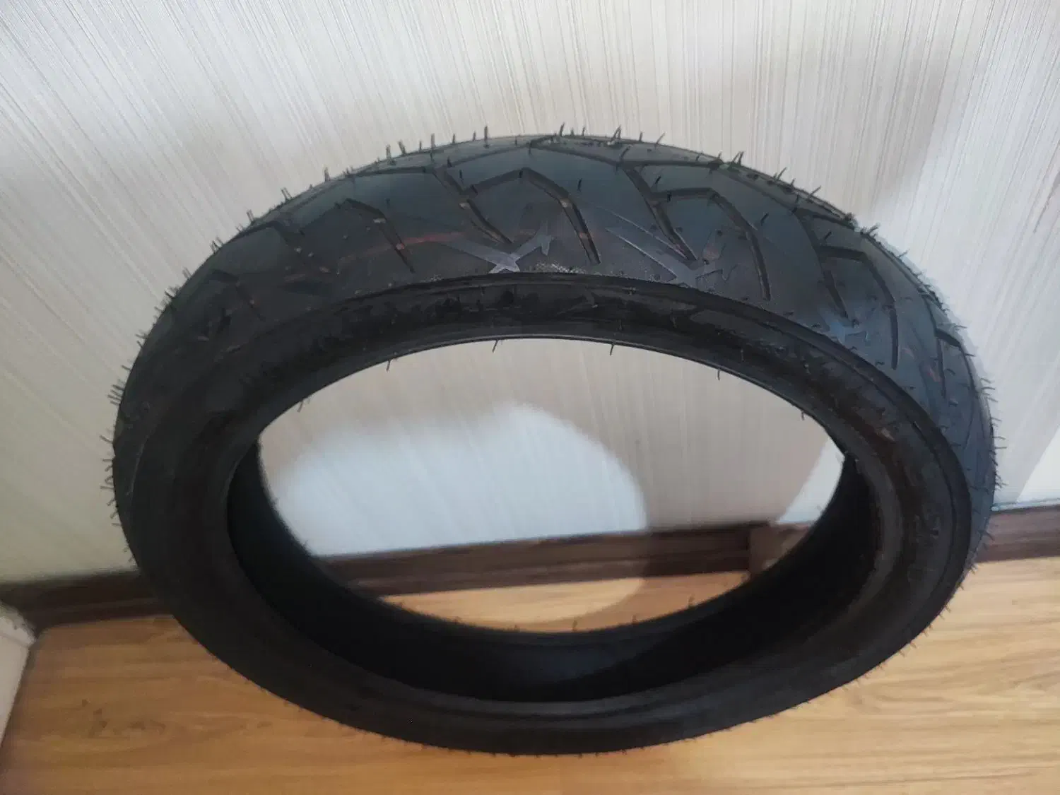 لاستیک جلو کاوازاکی zx25  سایز۱۱۰/۷۰/۱۷|قطعات یدکی و لوازم جانبی|تهران, جوادیه تهرانپارس|دیوار