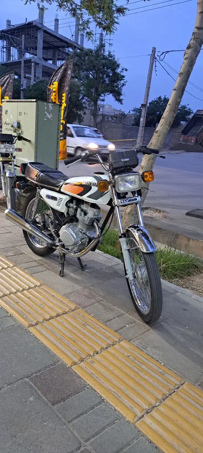 هندا۱۲۵|موتورسیکلت|اسفراین, |دیوار