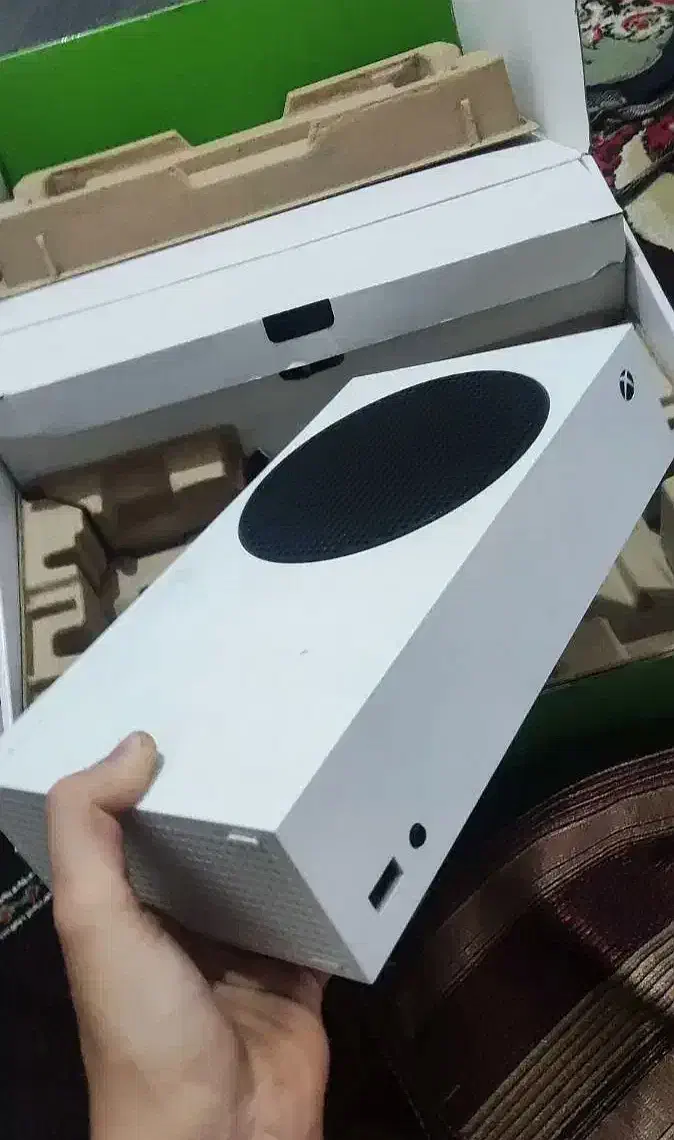 ایکس باکس series s تک دسته قیمت مناسب|کنسول، بازی ویدئویی و آنلاین|اسلام‌شهر, شهرک مفیدی|دیوار