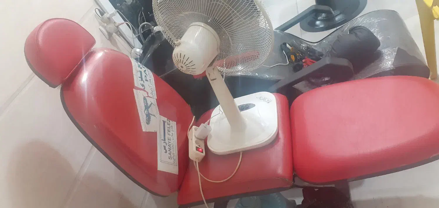 صندلی|صندلی و نیمکت|بندر انزلی, نیمه شعبان|دیوار