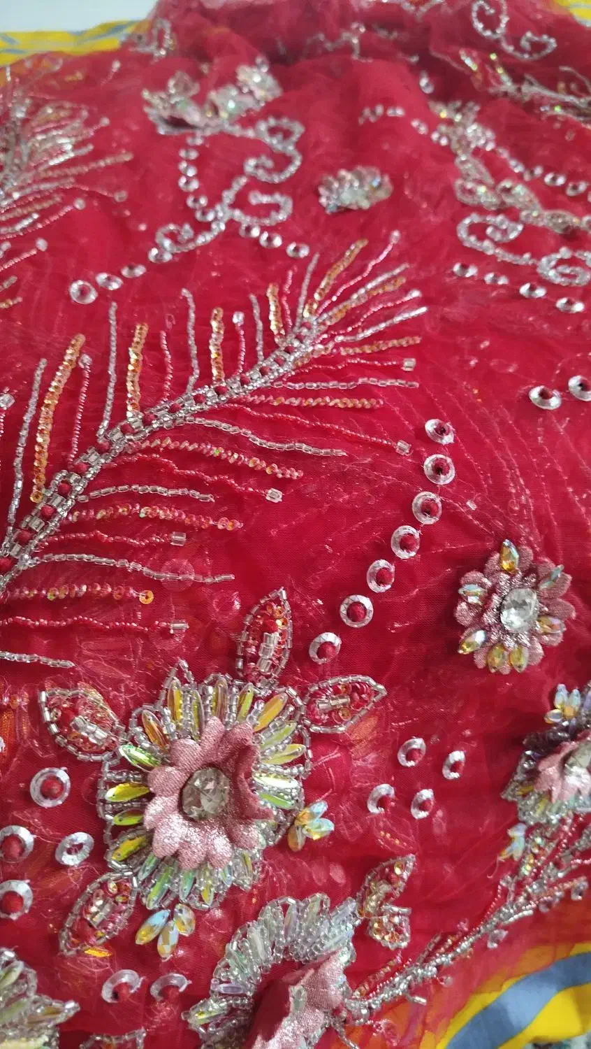 کراس کوردی|لباس|سقز, |دیوار