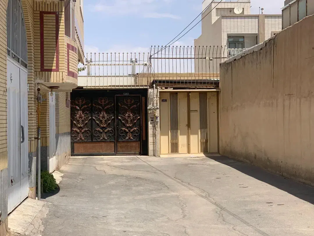 ویلایی ۳۱۲متر مخابرات مناسب سکونت و ساخت|فروش خانه و ویلا|شاهین‌شهر, مخابرات (شهید بهشتی)|دیوار