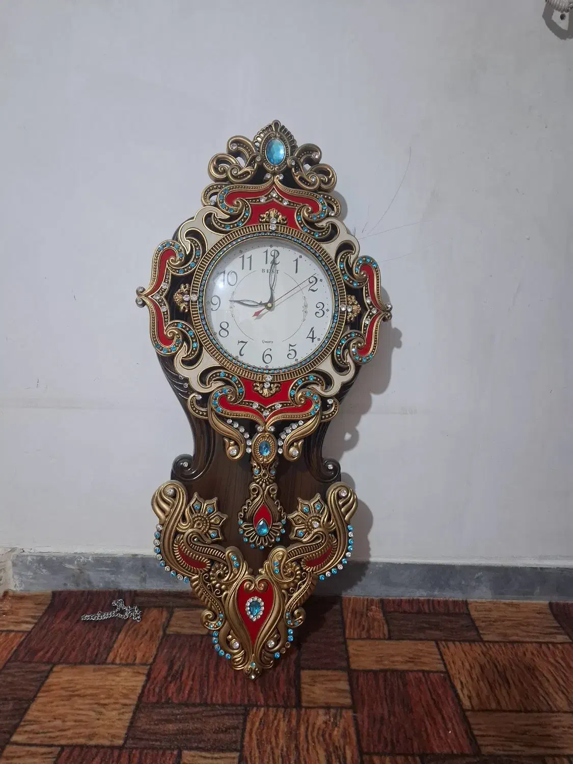 ساعت قهوه ای کاملآ سالم|ساعت دیواری و تزئینی|مهاجران, |دیوار