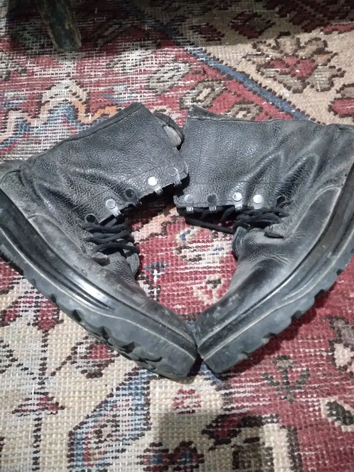 کفش|کیف، کفش، کمربند|ایذه, |دیوار