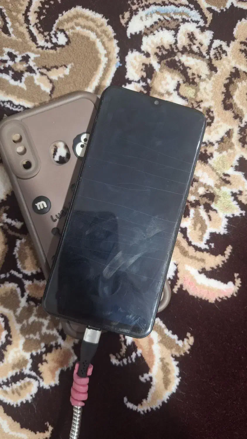 گوشی شکسته اما نسوخته|موبایل|بردسکن, |دیوار