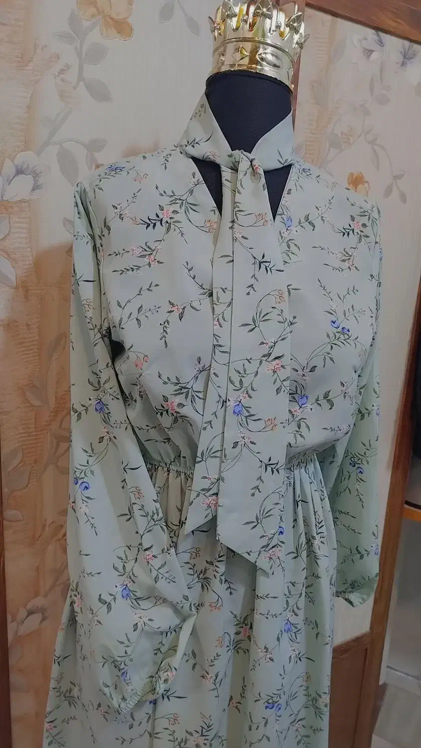 لباس|لباس|چالوس, |دیوار