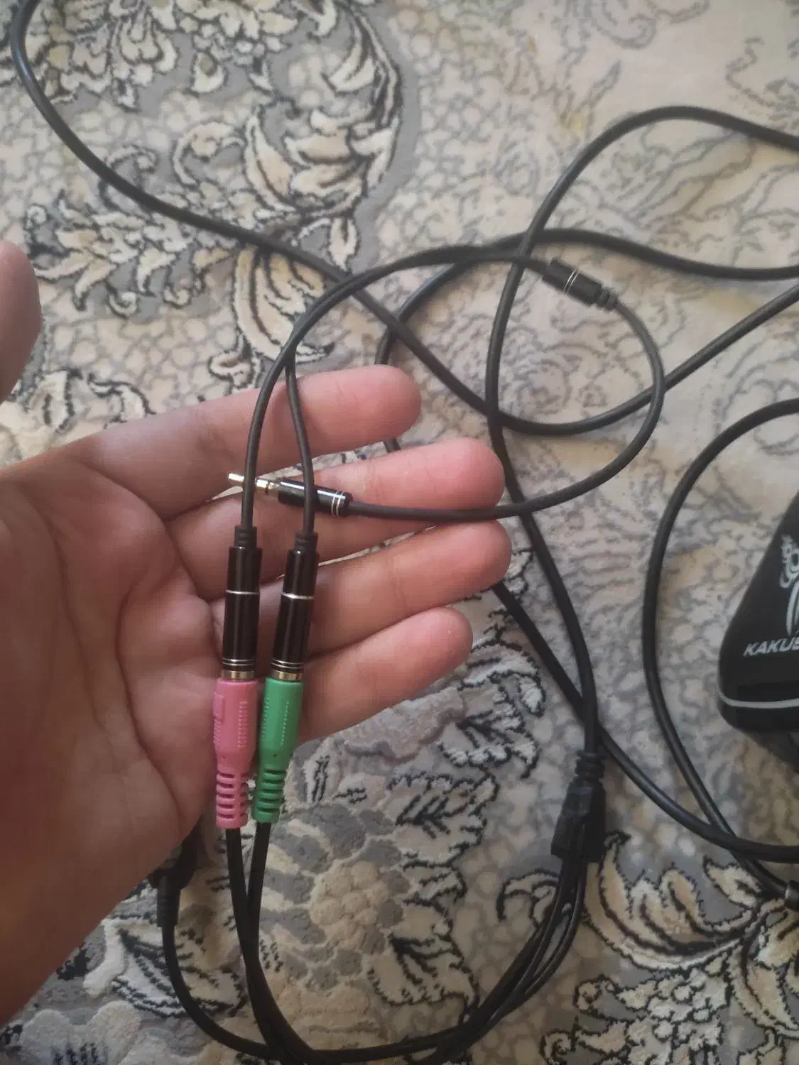 فروش یک عدد هدفون ب شدت بینظیر|کنسول، بازی ویدئویی و آنلاین|صدرا-فارس, فاز ۱|دیوار