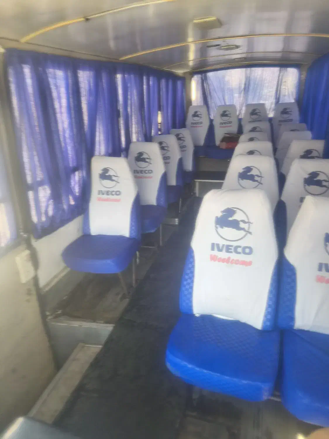 مینی بوس اویکو 77 با سرویس|خودرو سنگین|شیراز, قلعه نو|دیوار