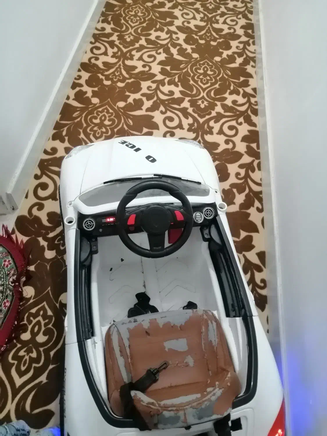 ماشین شارژی|اسباب‌بازی بچه|اهواز, کمپلو شمالی|دیوار