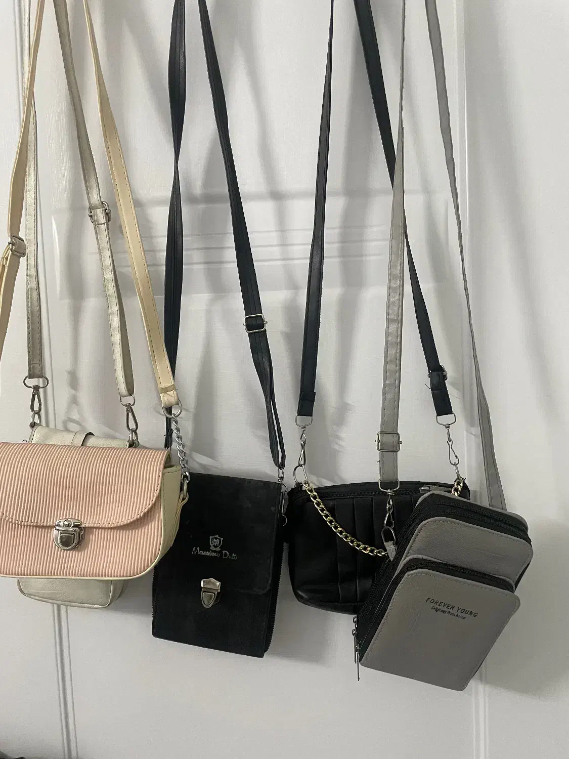 کیف|کیف، کفش، کمربند|نیشابور, فضل|دیوار