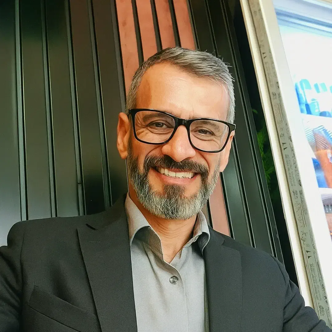 اجرای کاشی اسلب سرامیک سنگ پله وموزایک کاری|خدمات پیشه و مهارت|لنگرود, |دیوار