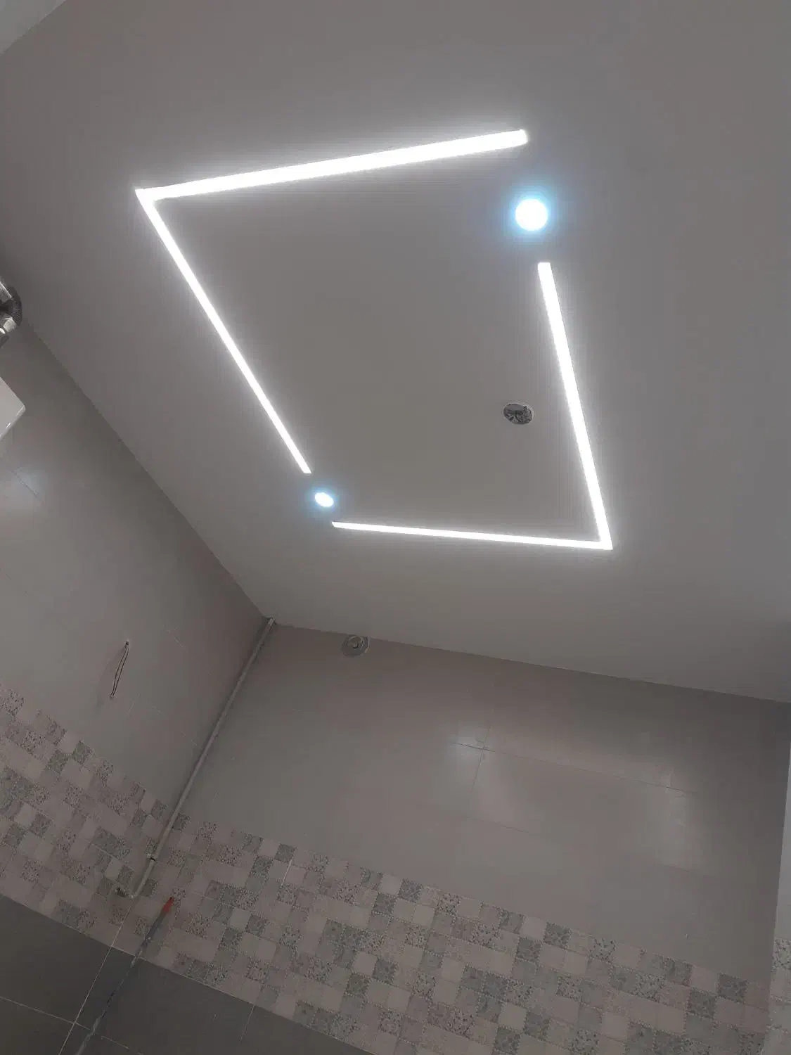 برقکاری سیم کشی ساختمان|خدمات پیشه و مهارت|زنجان, |دیوار