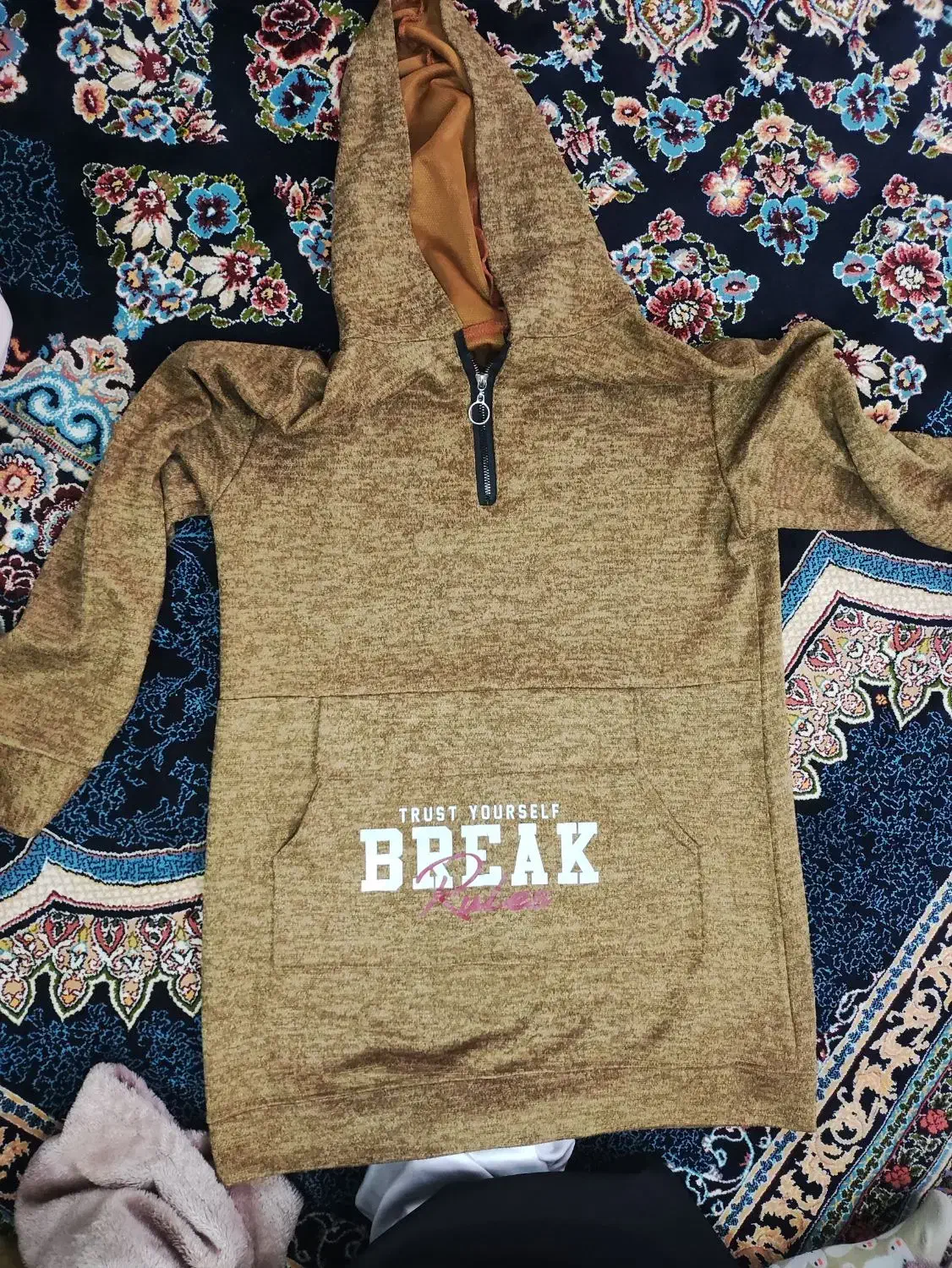 سویشرت|لباس|بروجرد, |دیوار