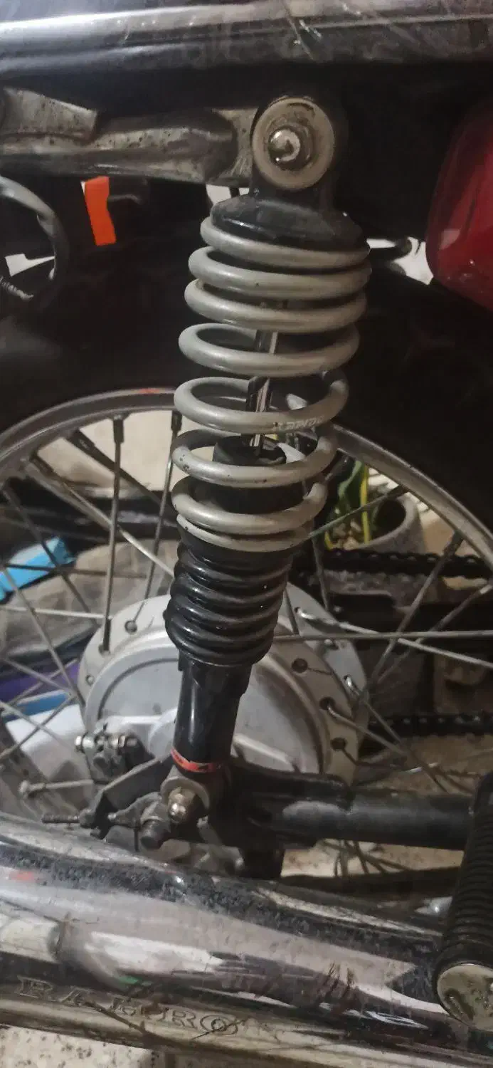 کمک عقب مخروطی موتور|قطعات یدکی و لوازم جانبی|هشتگرد, هشتگرد قدیم|دیوار