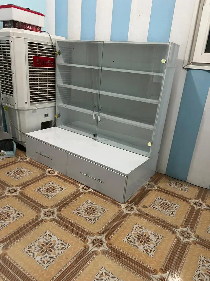 کمد|جاکفشی، کمد، دراور|سیرجان, |دیوار