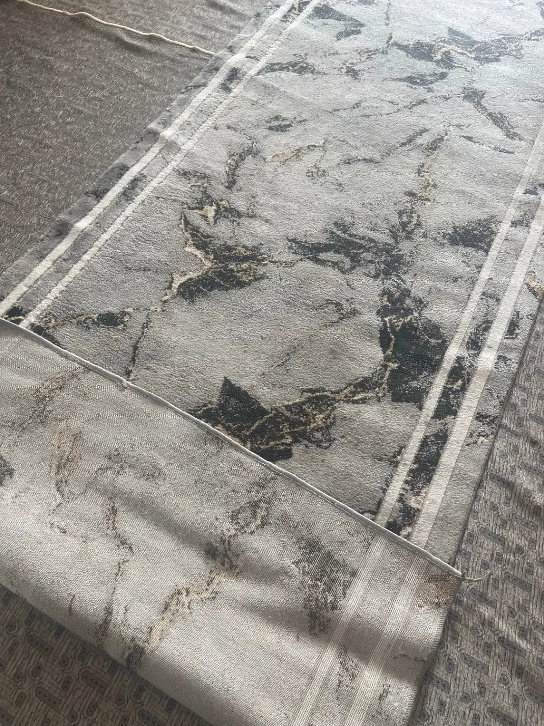 کناره درحدنوقیمت مناسب|فرش|تهران, شوش|دیوار