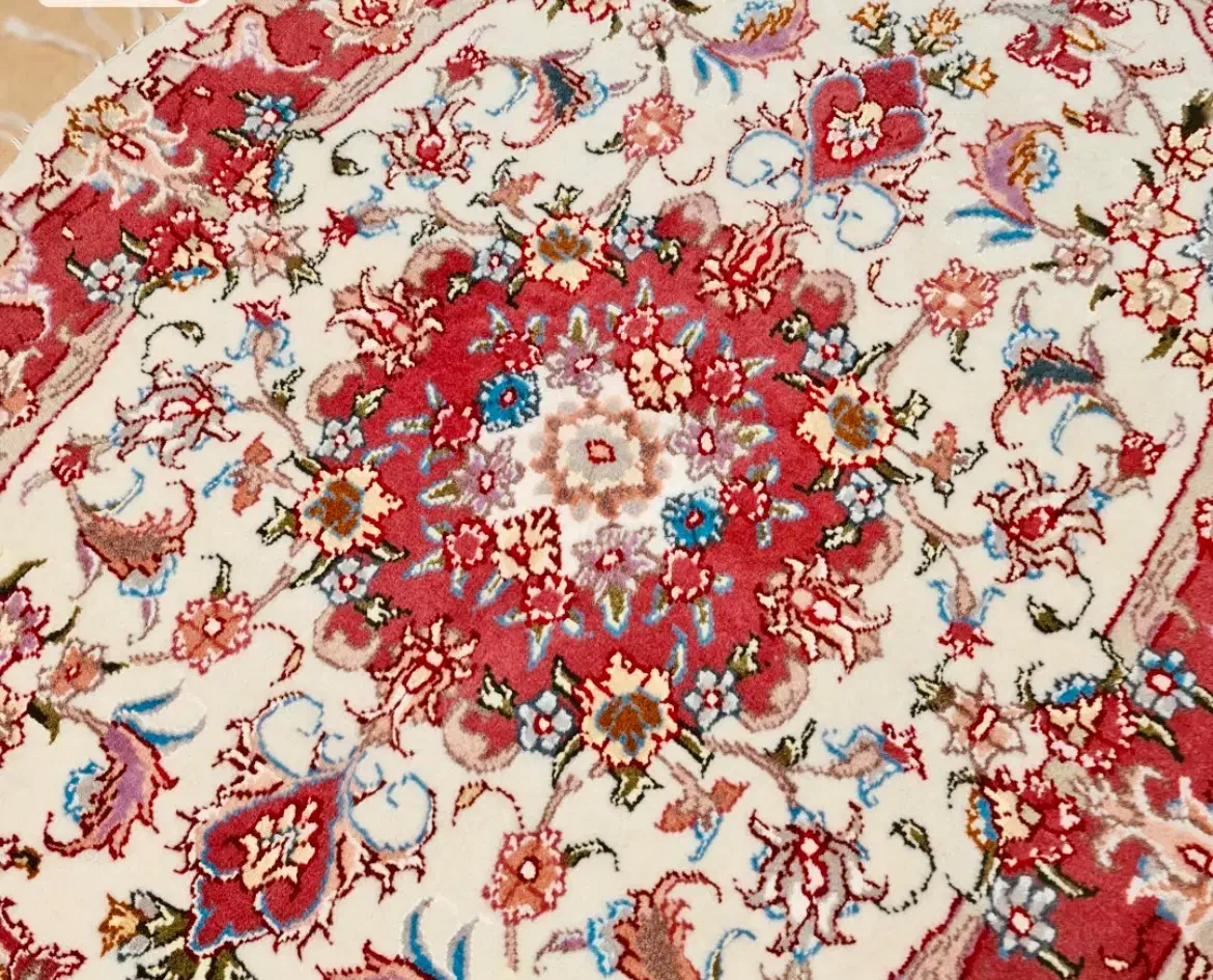 فرش ماشینی ابریشم مصنوعی برجسته چهار متر توافقی|فرش|نهاوند, |دیوار