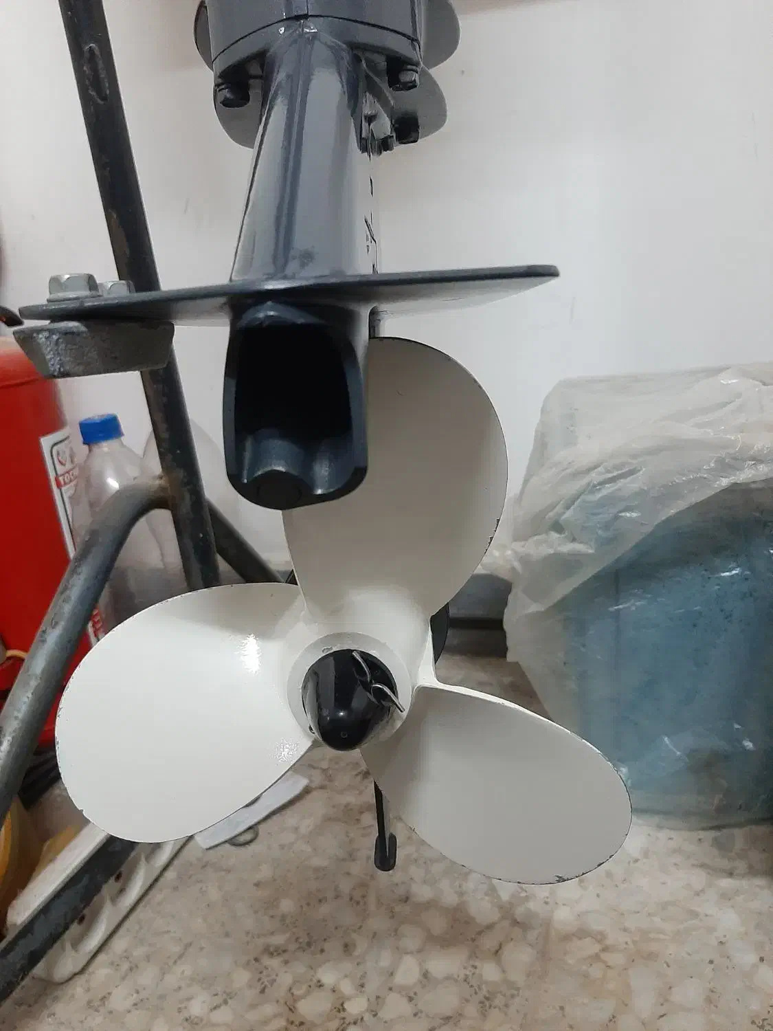 موتور ۸ یاماها با تشت ۱۲فوت|قایق و سایر وسایل نقلیه|بندرلنگه, |دیوار