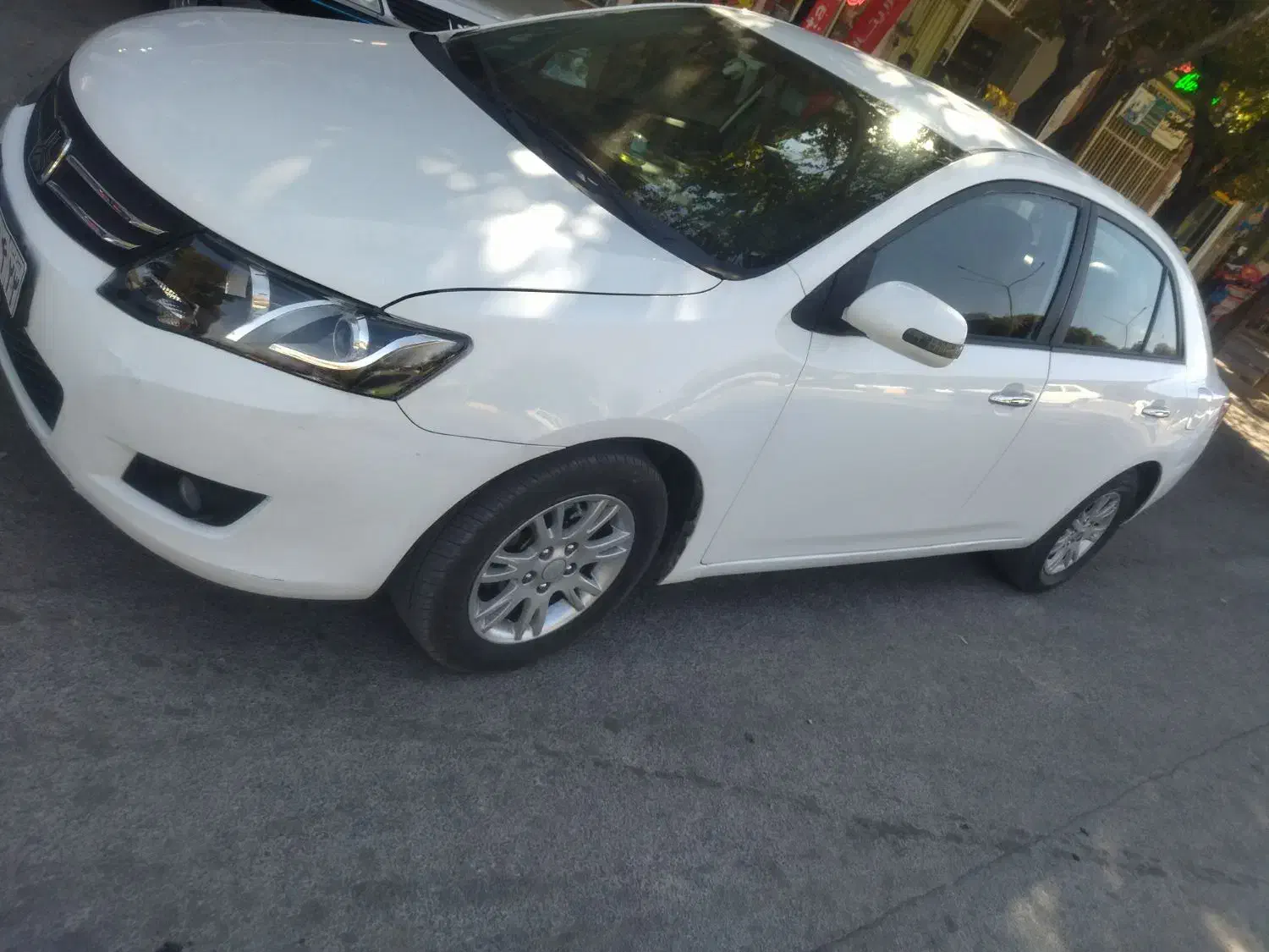 فروش آریو اتومات بدون رنگ|خودرو سواری و وانت|شهرضا, |دیوار