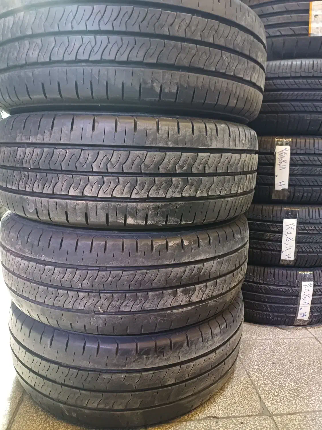 لاستبک دست دوم ۲۳۵ ۶۵ ۱۶|قطعات یدکی و لوازم جانبی|مشهد, کوشش|دیوار