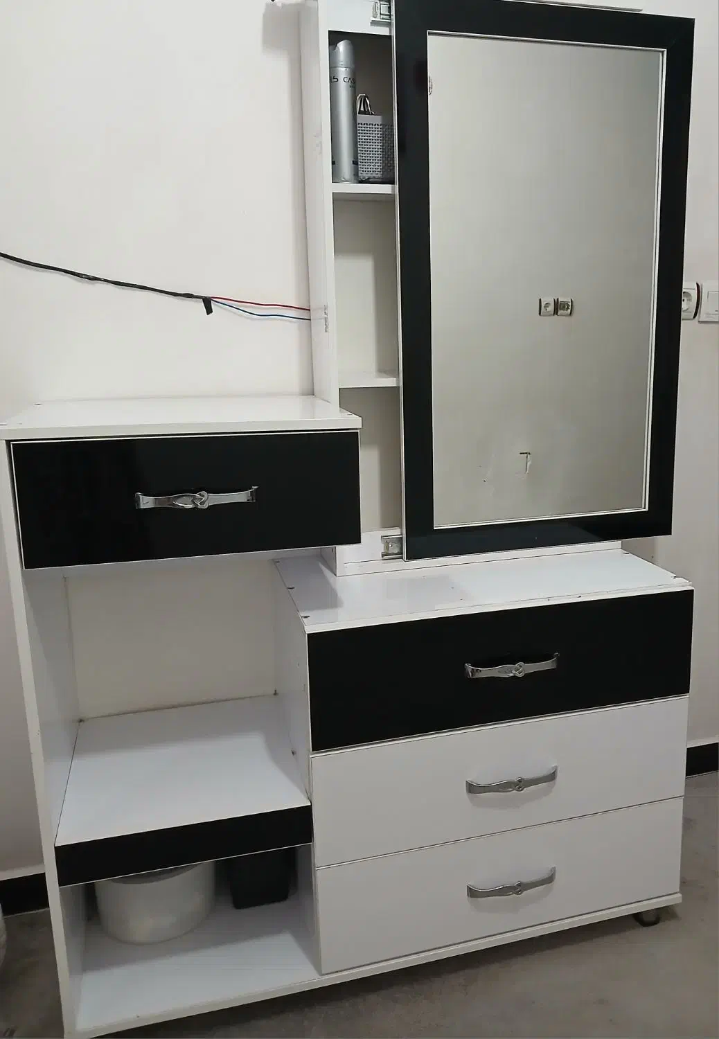 میز آرایش|مبلمان خانگی و میز عسلی|خرم‌آباد, |دیوار