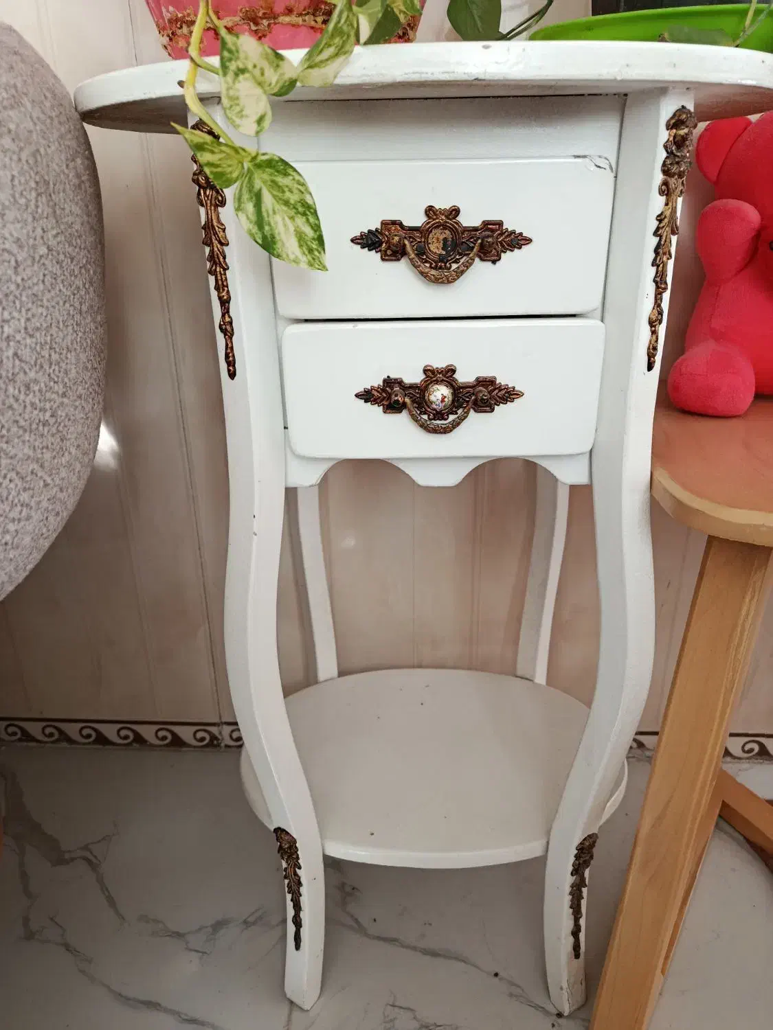 میز تلفن|میز تلفن|بیرجند, |دیوار