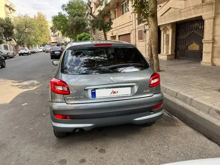 207 دنده ای ۹۸|خودرو سواری و وانت|تهران, جی|دیوار