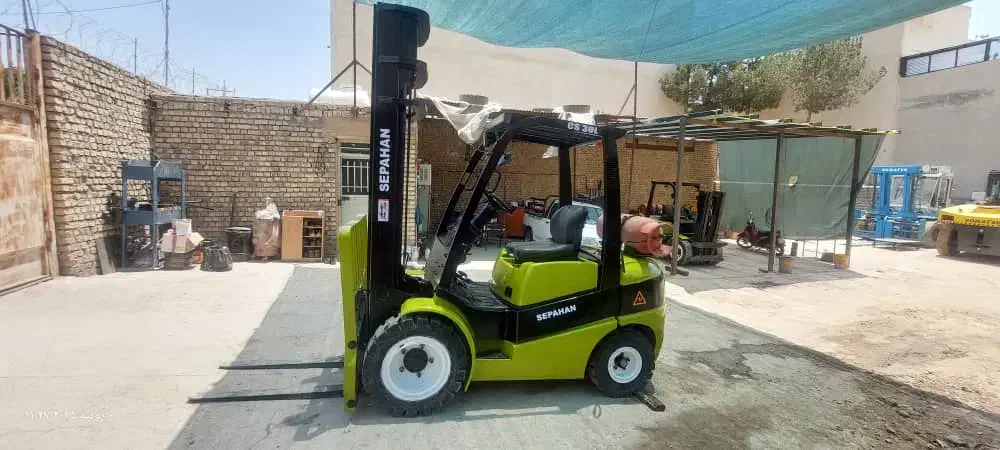 لیفتراک سپاهان 3 تن|خودرو سنگین|اصفهان, بابوکان|دیوار