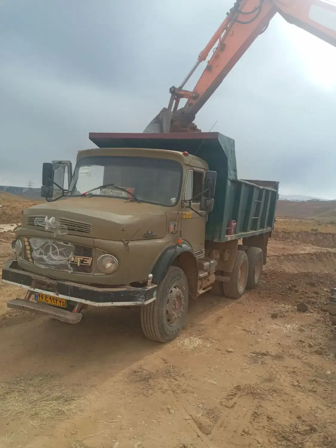 خاکبرداری خا‌ک ریزی|خدمات پیشه و مهارت|باسمنج, |دیوار