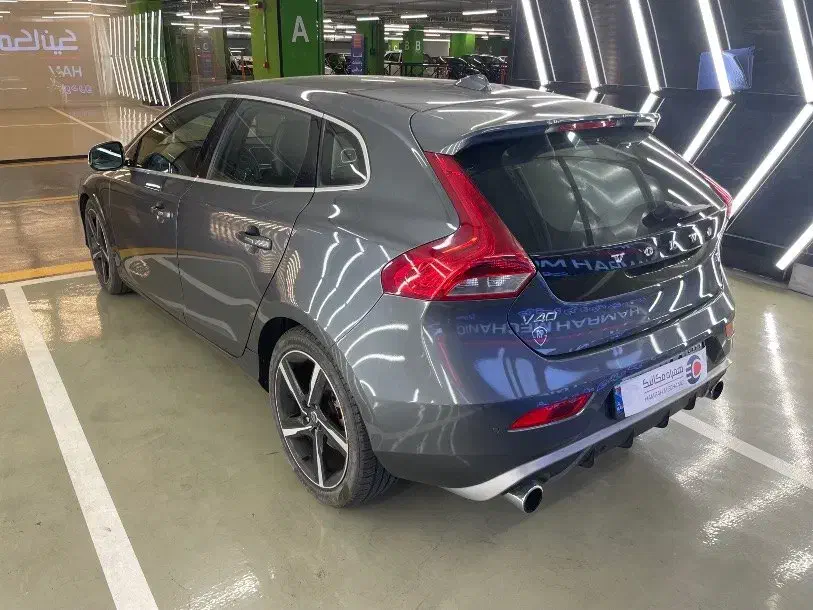 ولوو V40 2014 R-DESIGN PLUS|خودرو سواری و وانت|تهران, قبا|دیوار