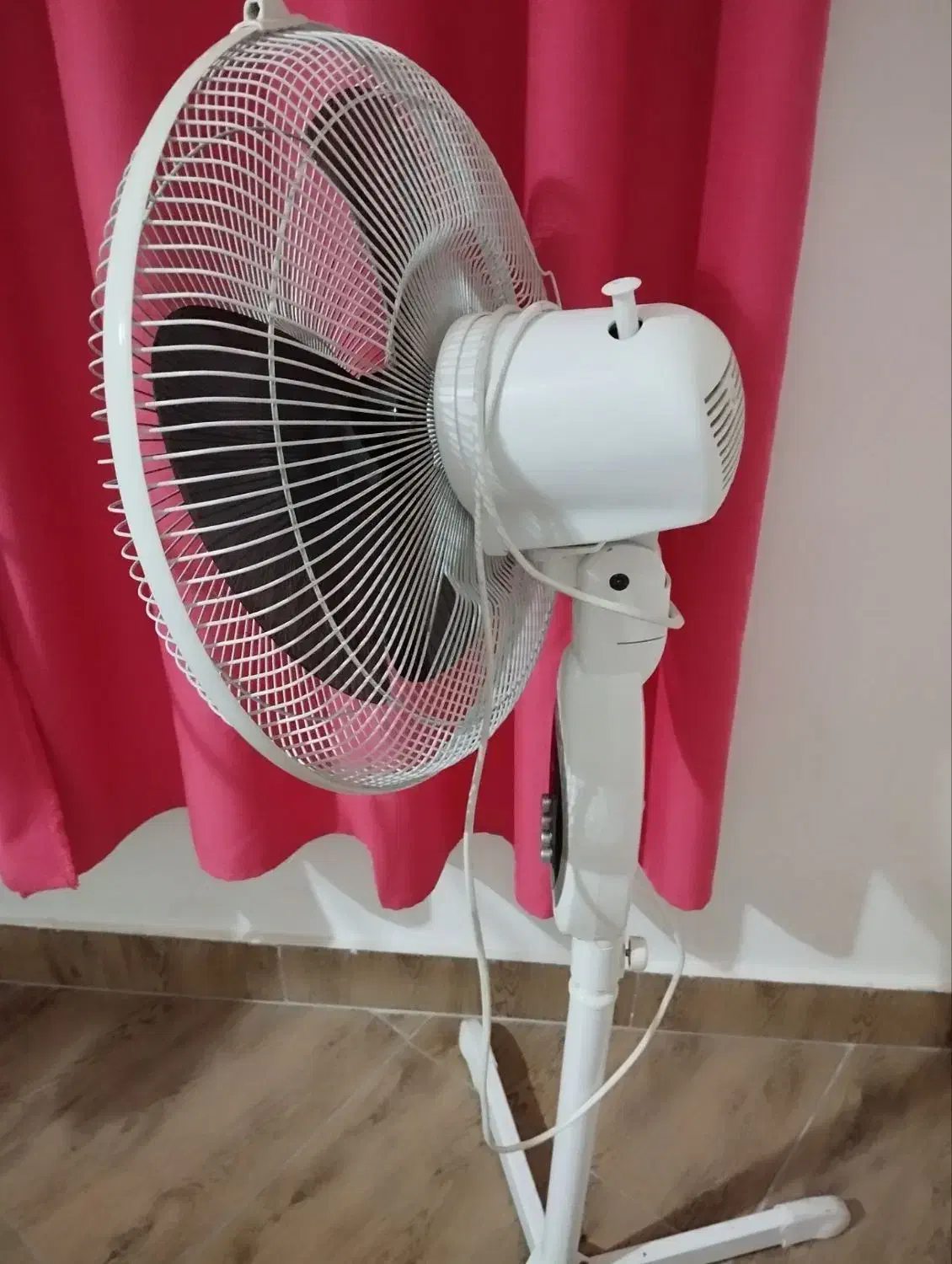 پنکه سه کاره|پنکه و تصفیه‌کنندهٔ هوا|کردکوی, |دیوار