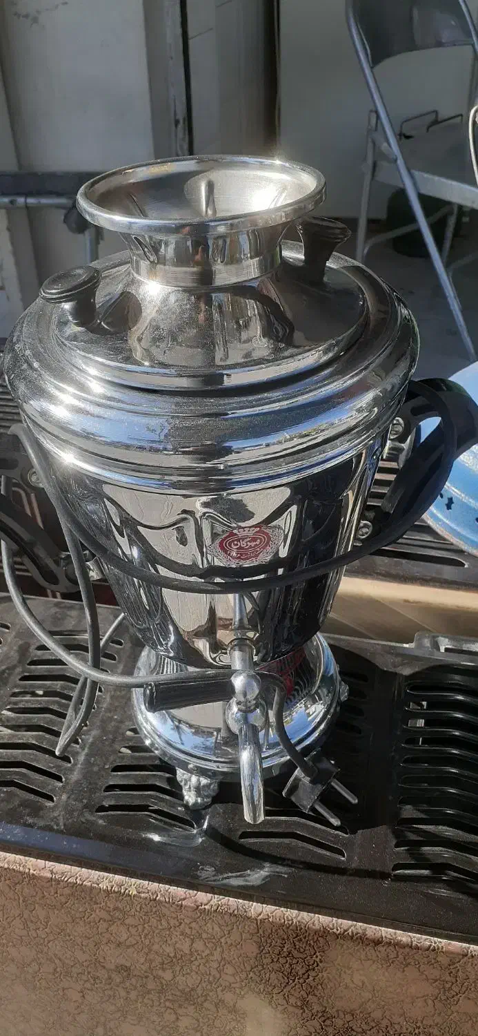 سماور برقی قدیمی ۵لیتری|قوری، کتری، قهوه‌ساز دستی|فسا, |دیوار