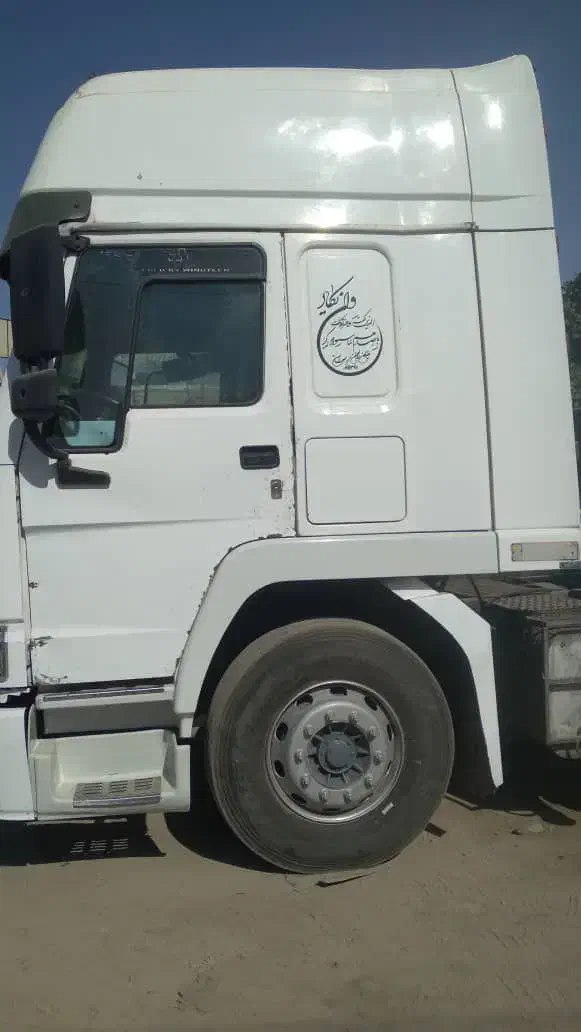 نیازمنده راننده پایه یک برای کشنده هوو|استخدام حمل و نقل|بندرعباس, |دیوار