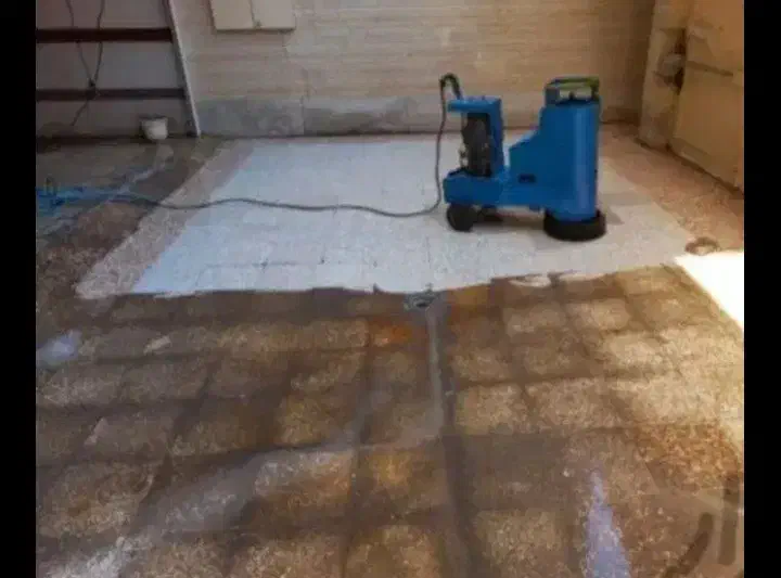 کفسابی سنگ ساب زن نماشوی پیچ رولپلاک پیچ رول پلاک|خدمات نظافت|آبیک, |دیوار