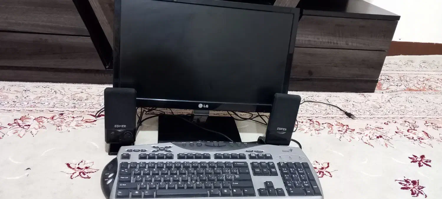 کیس وکی بورد ومانیتور|رایانه رومیزی|کارون, |دیوار