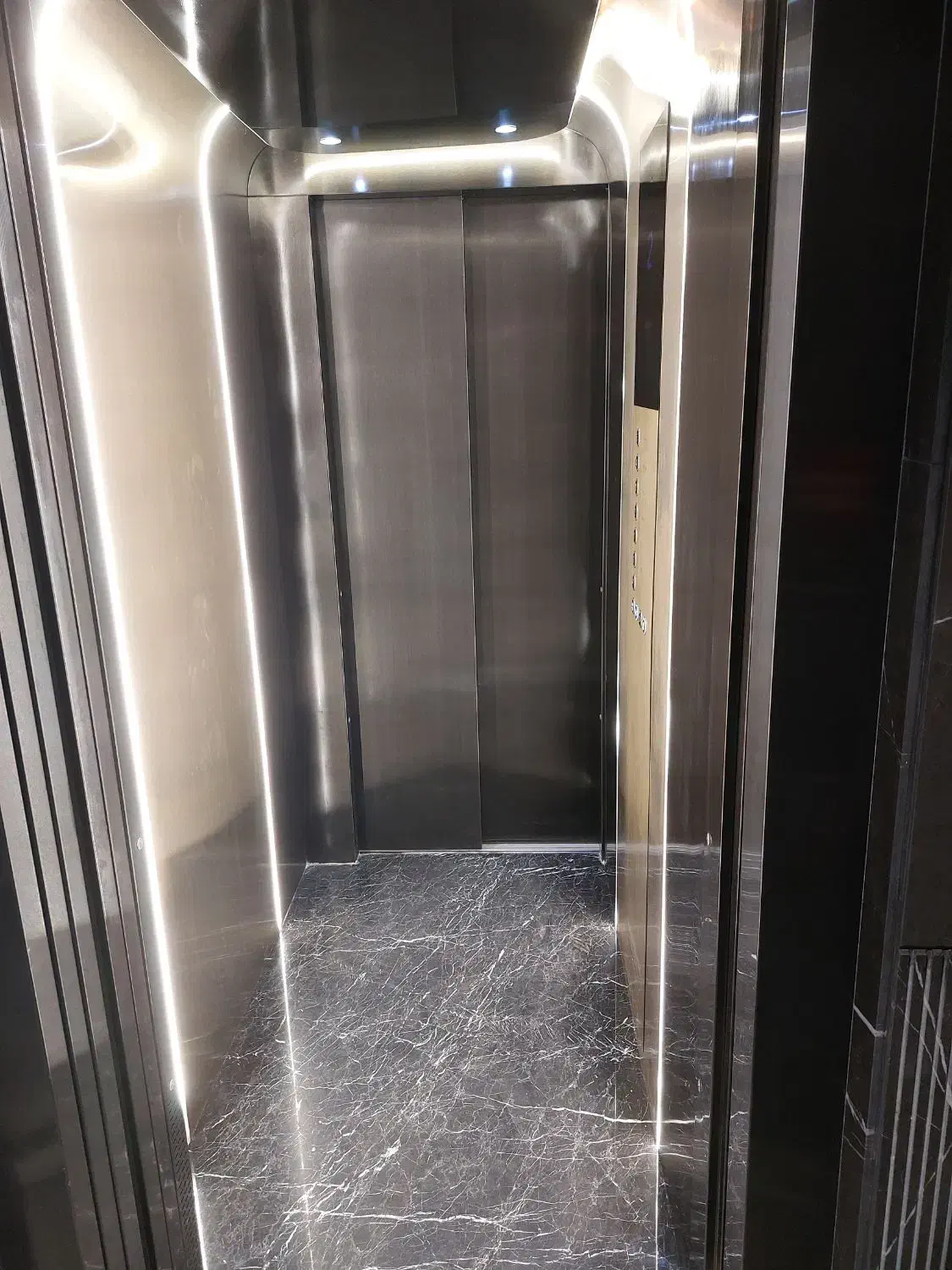 ۱۸۵ متر شرق مرزداران