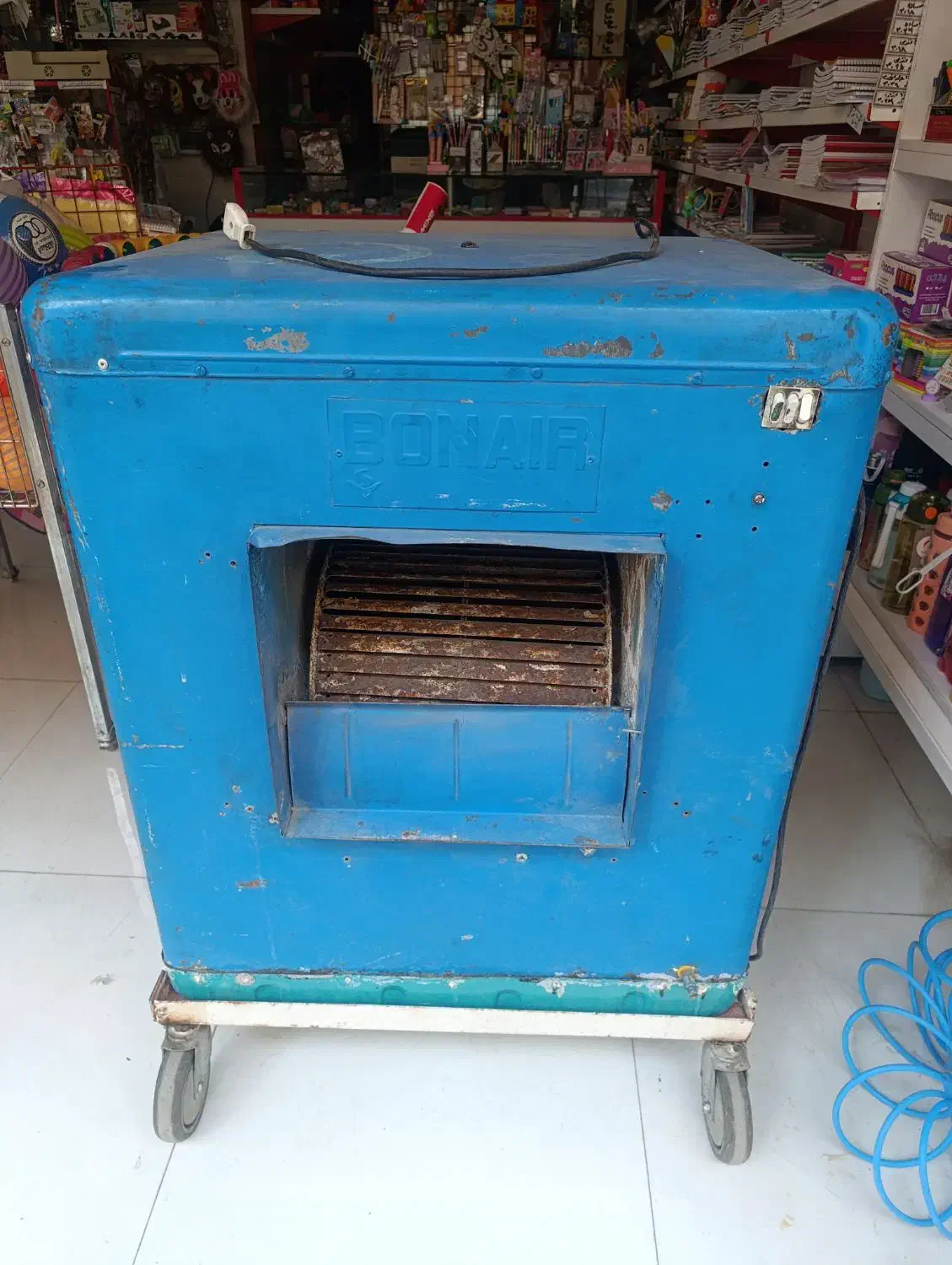 کولر آبی|کولر آبی|رباطکریم, رباطکریم|دیوار