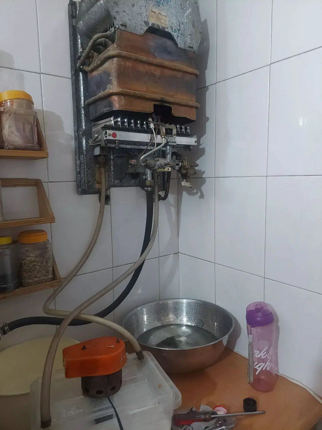 تعمیر و نصب آبگرمکن و یخچال و کولر|خدمات پیشه و مهارت|دهلران, |دیوار