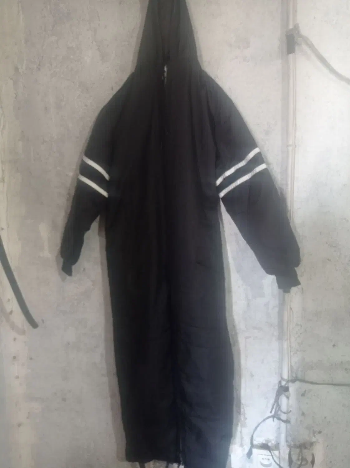 بادگیر یکسره|لباس|سبزوار, مدرس|دیوار