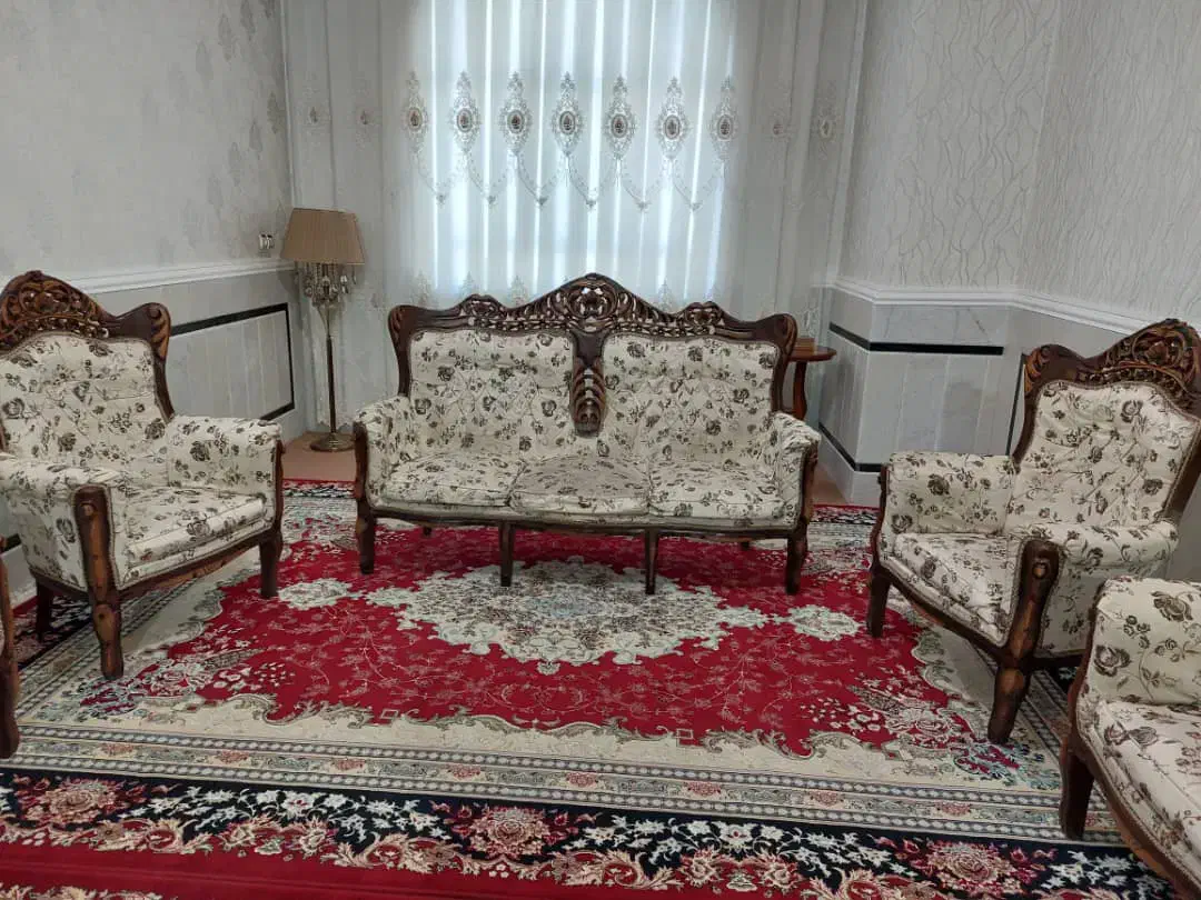 مبلمان ۹ نفره سلطنتی نو|مبلمان خانگی و میز عسلی|زاهدان, |دیوار