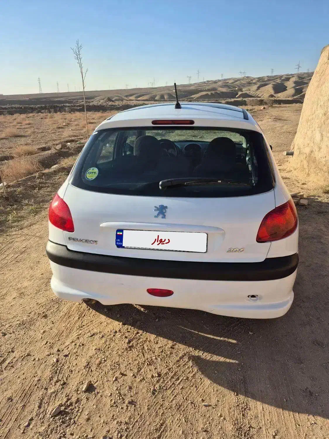 ۲۰۶ تیوی تری مدل۴۰۲|خودرو سواری و وانت|شریف‌آباد, |دیوار