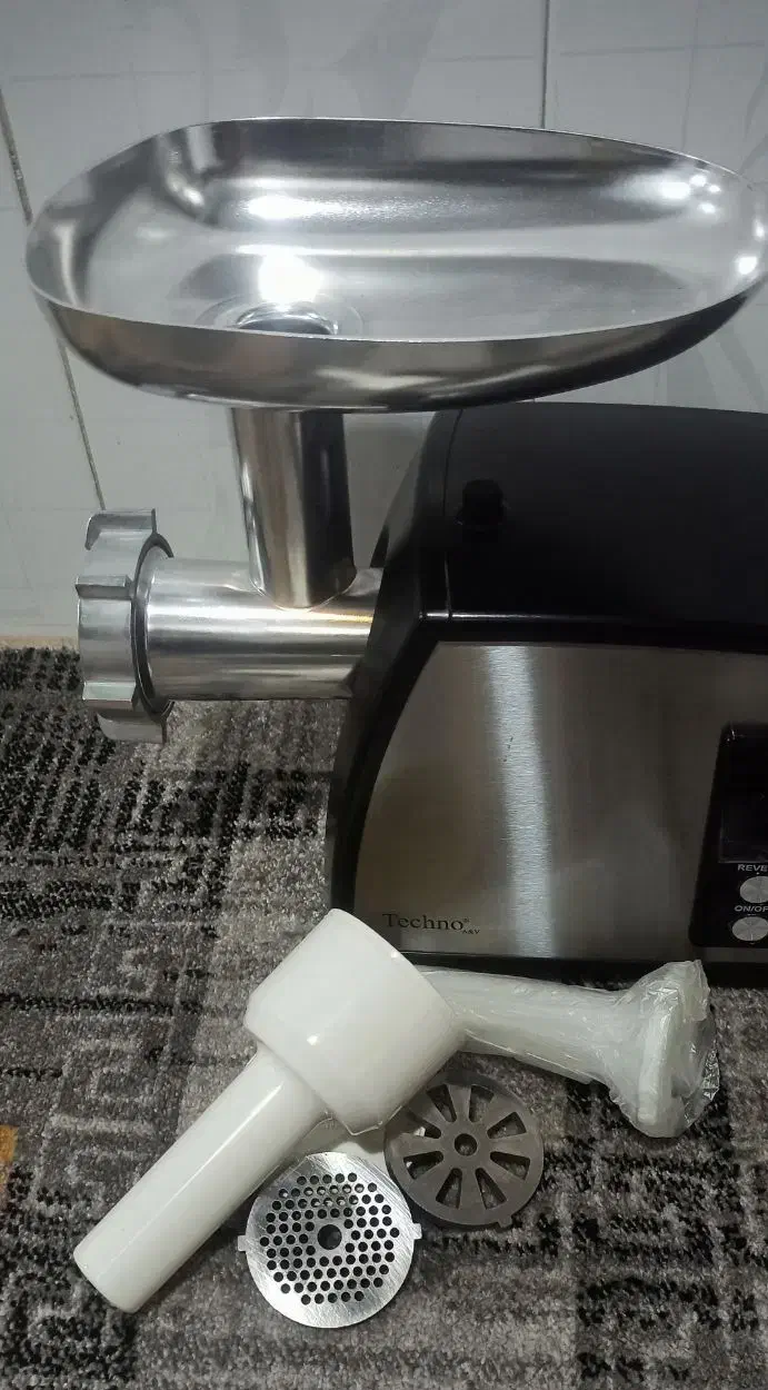 چرخ گوشت|خردکن، آسیاب، غذاساز|قم, شهید صیاد شیرازی|دیوار