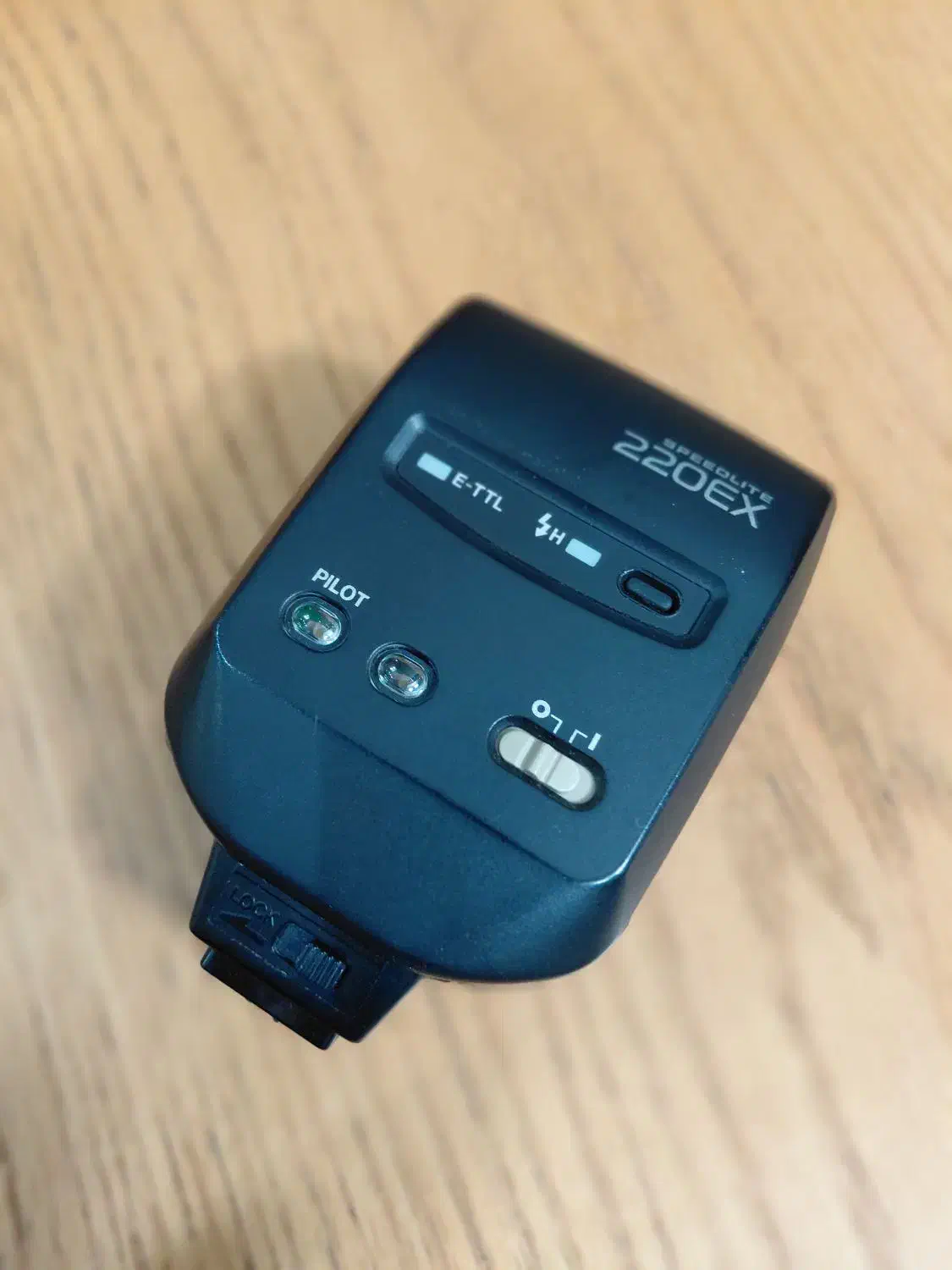 فلاش کانن اسپیدلایت|دوربین عکاسی و فیلم‌برداری|قرچک, مهدیه|دیوار