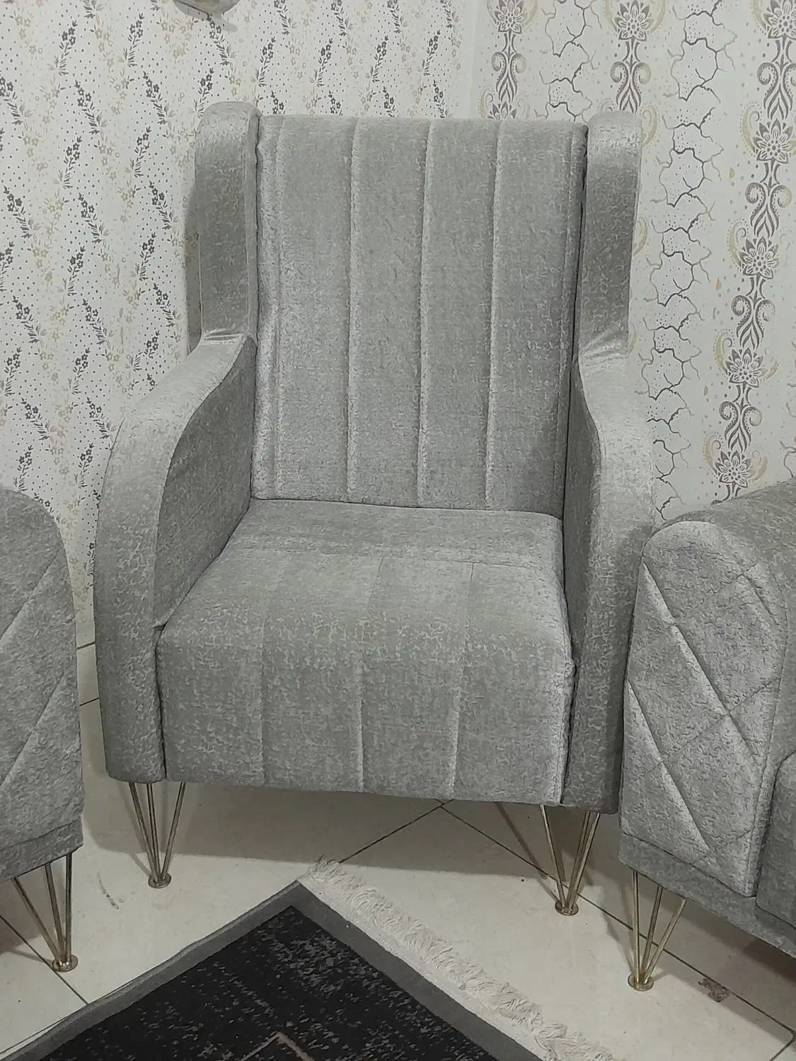 آینه ی قدی نو|آینه|مشهد, عیدگاه|دیوار