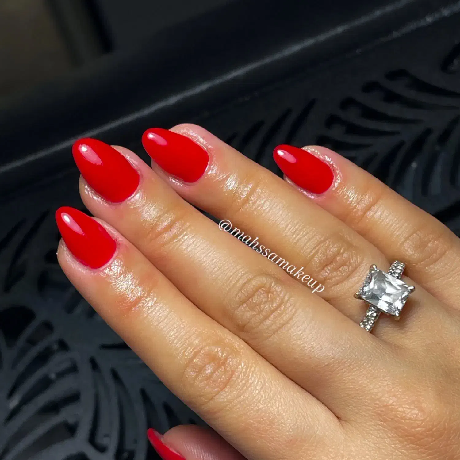 اجاره میز ناخن  همراه با مشتری فوری|استخدام درمانی، زیبایی، بهداشتی|تهران, مهرآباد جنوبی|دیوار